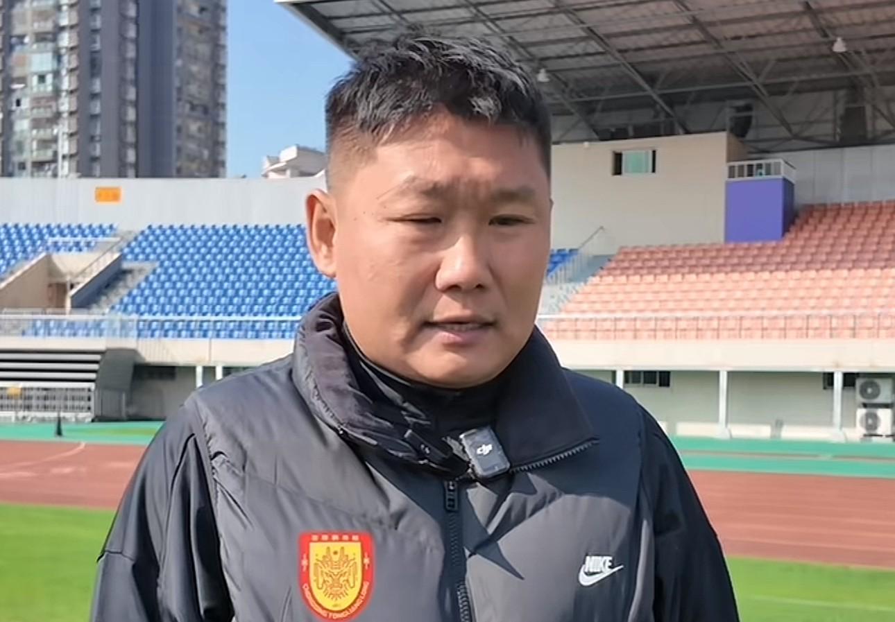 开云-刘建业谈目标：希望在立足中超的基础上，有更多年轻人站出来